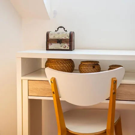 아파트 Lovely Near Avenida Da Liberdade *